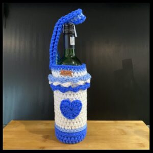 Wine Bag, blue and white with heart.
