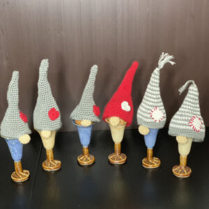 Egg hat