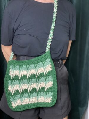 Bag green and white