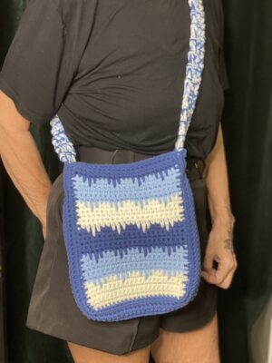 Bag blue and white